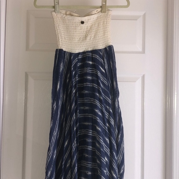 Billabong dress - Picture 3 of 7